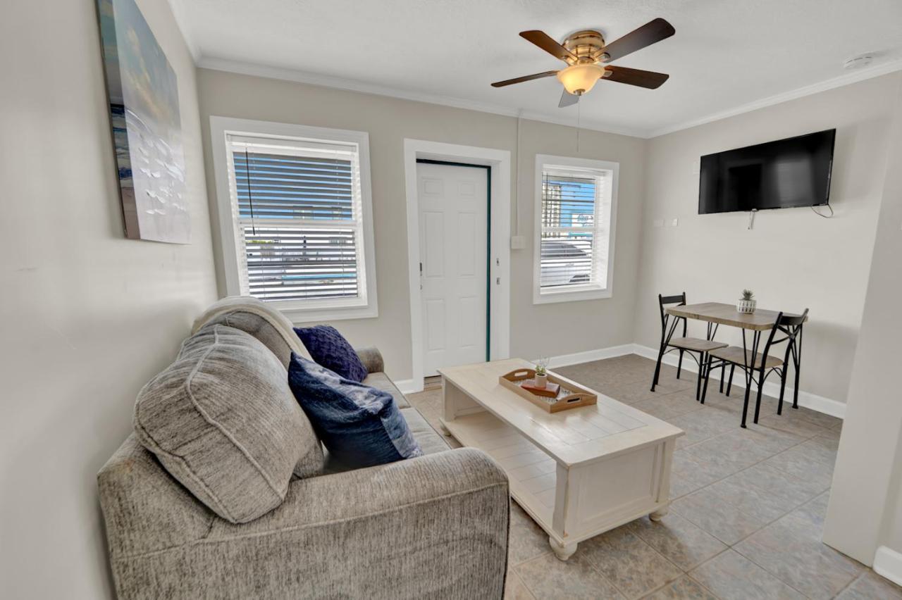 Sea Foam Suites Lower Grand Lagoon Bagian luar foto